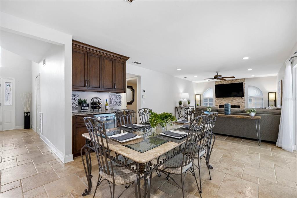 9149 Maple Court Seminole, FL 33777 - Photo 13 of 32