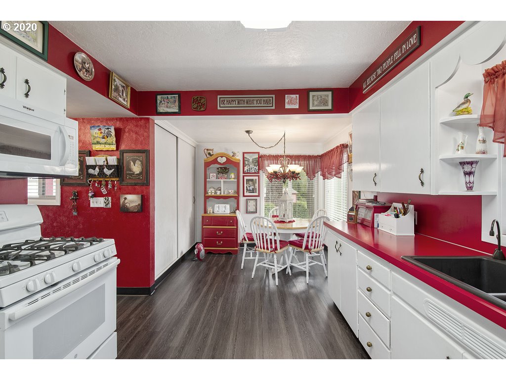 740 Parry Road Falls City, OR 97344 - Photo 11 of 30 Gallery Image 11