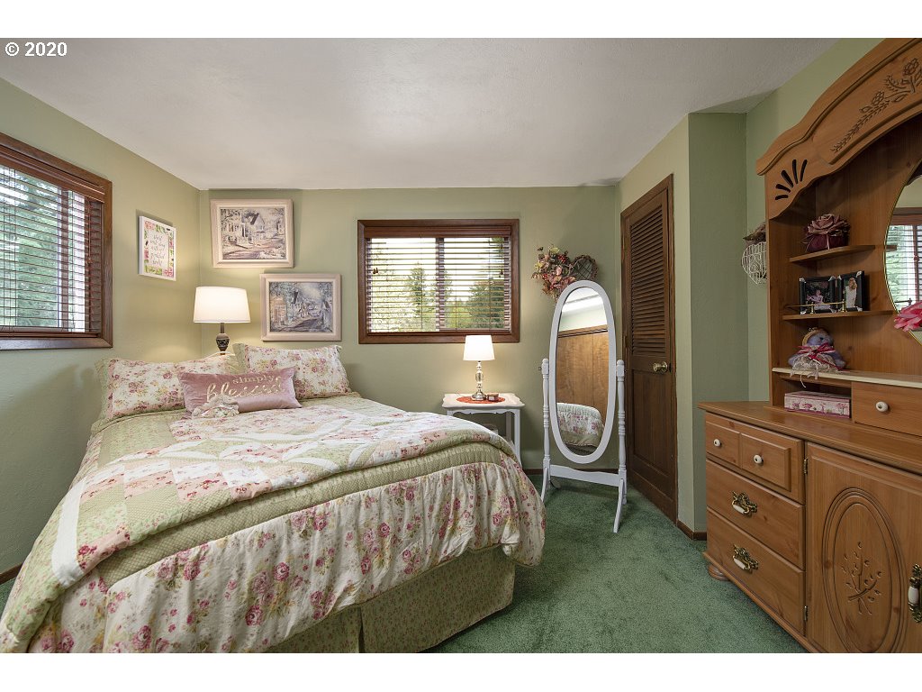 740 Parry Road Falls City, OR 97344 - Photo 19 of 30 Gallery Image 19