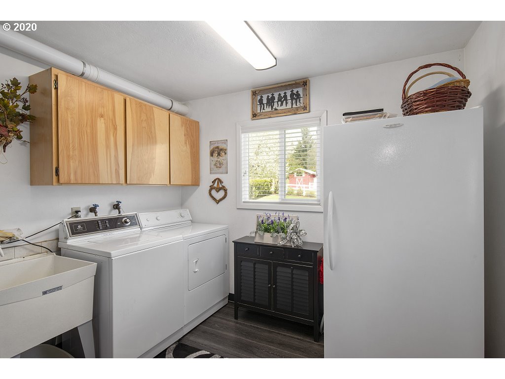 740 Parry Road Falls City, OR 97344 - Photo 21 of 30 Gallery Image 21