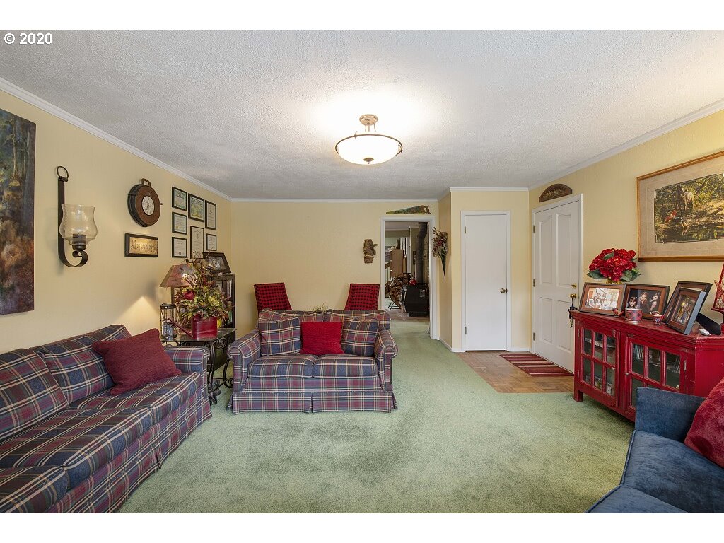 740 Parry Road Falls City, OR 97344 - Photo 5 of 30 Gallery Image 5