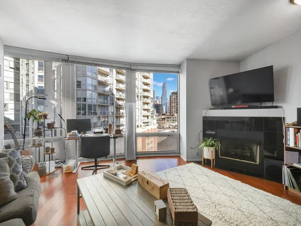 $3,850 | 600 North Kingsbury Street, Unit 906, Chicago, IL 60654