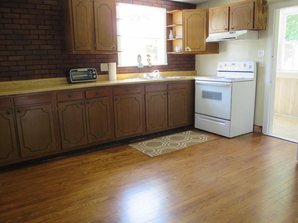 2970 Lithia Road Buchanan, VA 24066 - Photo 2 of 13 eatin kit