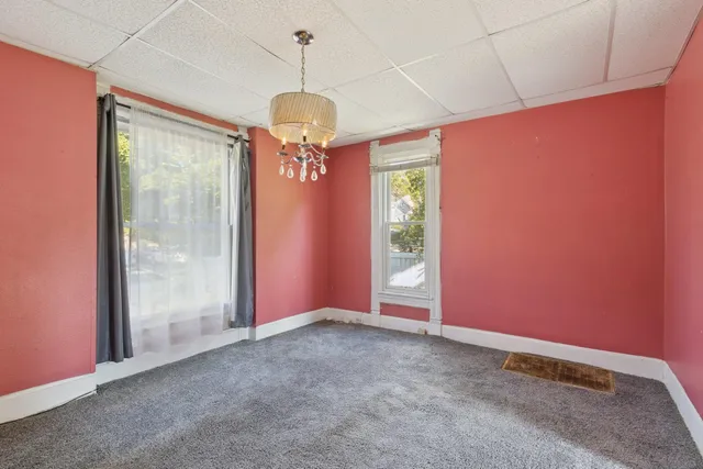 $90,000 | 201 North Hinkley Avenue, Rockford, IL 61101