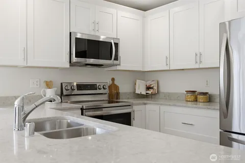 $699,000 | 1372 Elm Street, Lynden, WA 98264