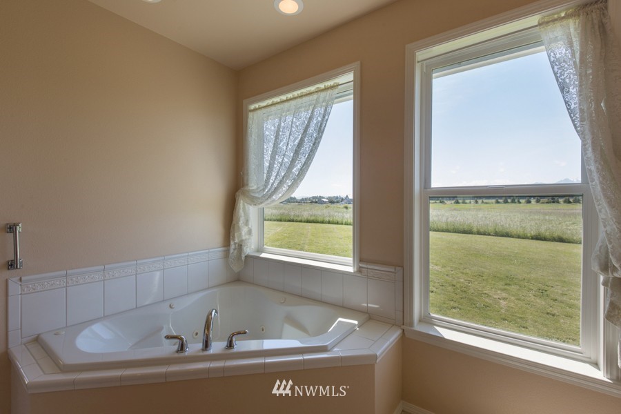 73 Cobb Circle Sequim, WA 98382 - Photo 16 of 25