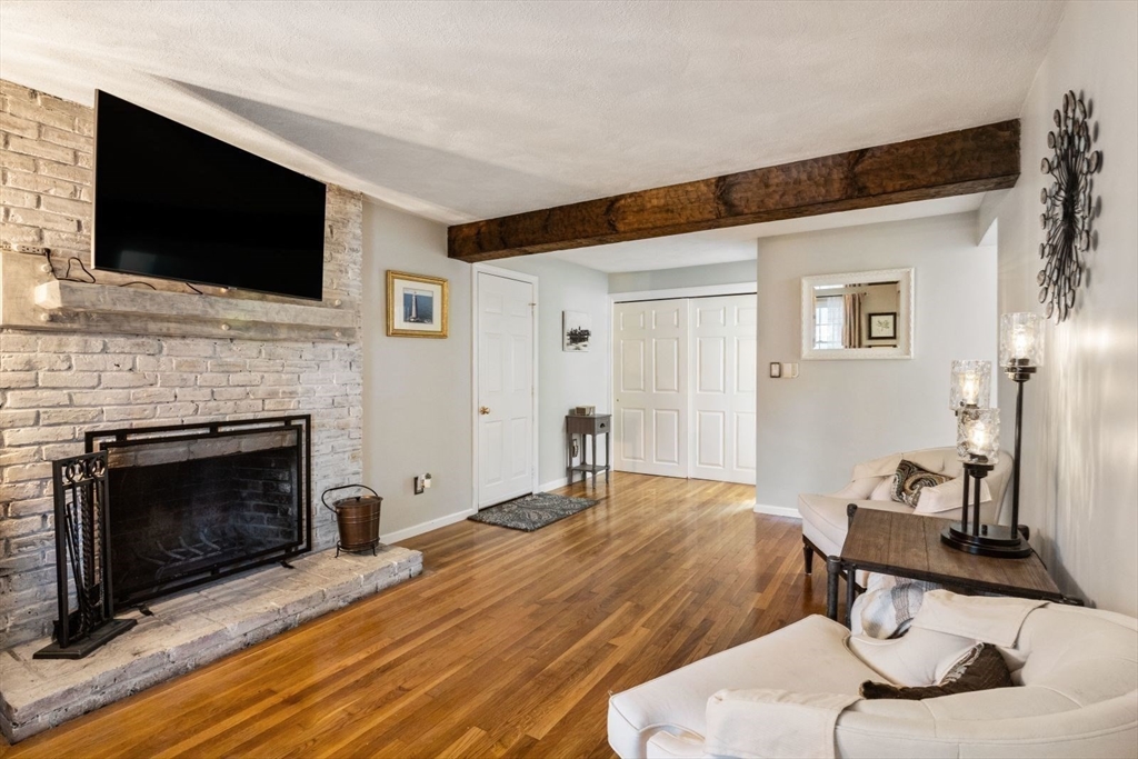 312 Holly Road Marshfield, MA 02050 - Photo 11 of 37 Gallery Image 11