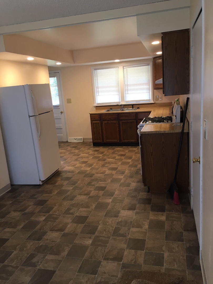 518 Russell Road DeKalb, IL 60115 - Photo 6 of 15