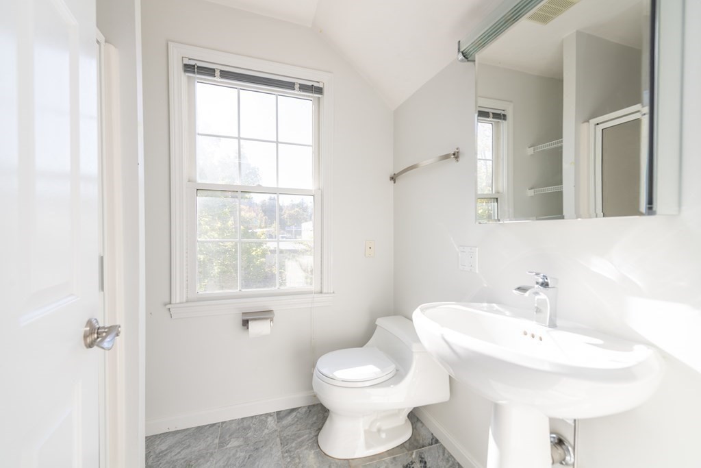 19 Dunstan Street, Unit 19 Newton, MA 02465 - Photo 10 of 12