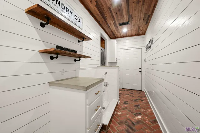 $428,000 | 17950 Old Jefferson Highway, Prairieville, LA 70769