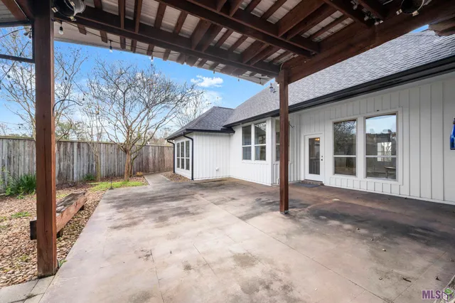 $428,000 | 17950 Old Jefferson Highway, Prairieville, LA 70769