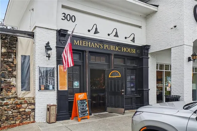 $425,000 | 3813 Paces Ferry West, Atlanta, GA 30339