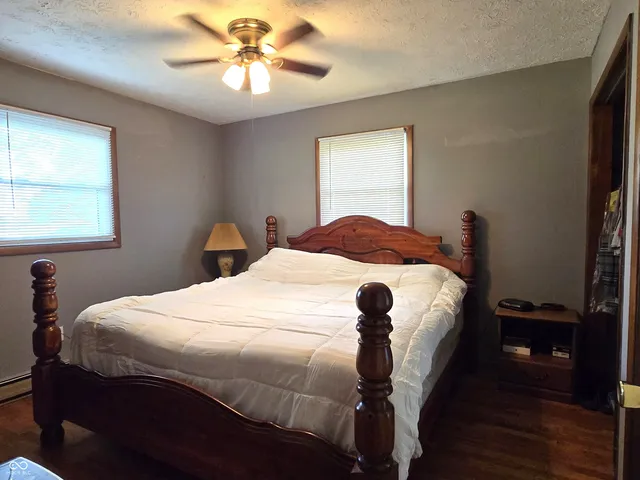 $259,000 | 1598 South Thompson Road, Shelbyville, IN 46176