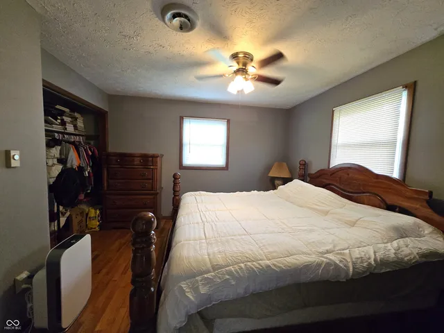 $259,000 | 1598 South Thompson Road, Shelbyville, IN 46176