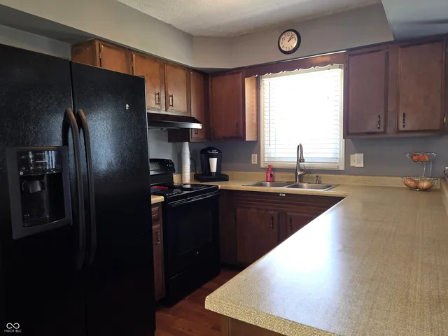 $259,000 | 1598 South Thompson Road, Shelbyville, IN 46176