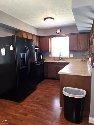 $259,000 | 1598 South Thompson Road, Shelbyville, IN 46176