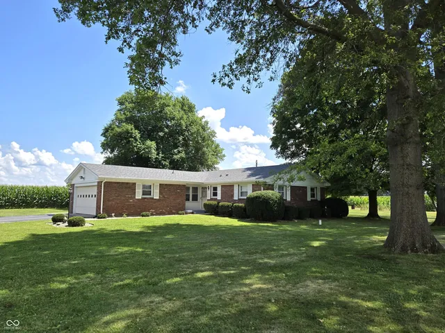 $259,000 | 1598 South Thompson Road, Shelbyville, IN 46176