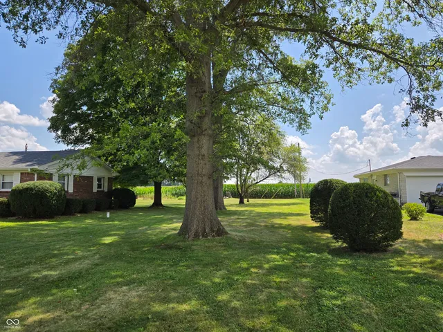 $259,000 | 1598 South Thompson Road, Shelbyville, IN 46176