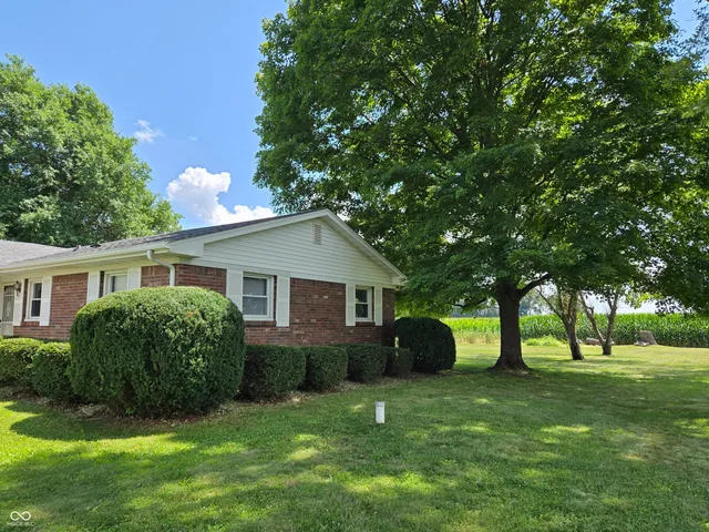$259,000 | 1598 South Thompson Road, Shelbyville, IN 46176