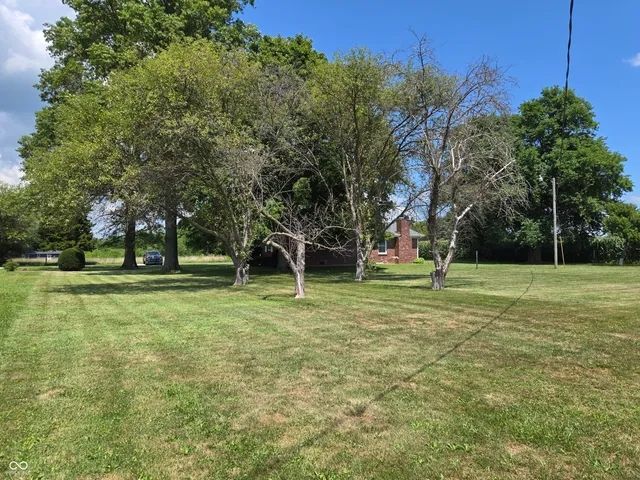 $259,000 | 1598 South Thompson Road, Shelbyville, IN 46176