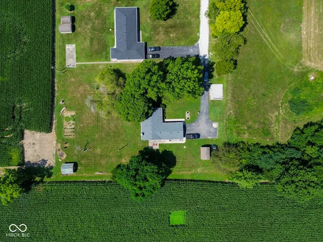 $259,000 | 1598 South Thompson Road, Shelbyville, IN 46176