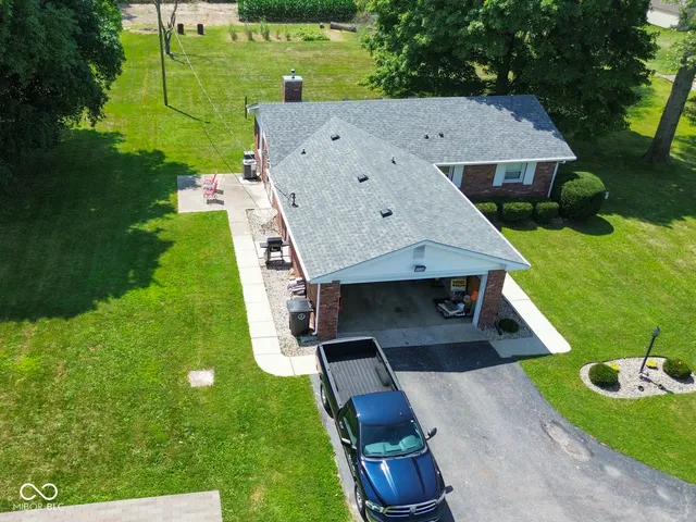 $259,000 | 1598 South Thompson Road, Shelbyville, IN 46176