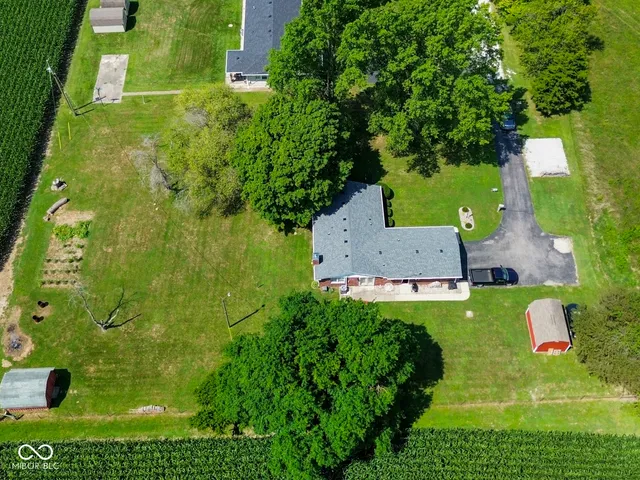 $259,000 | 1598 South Thompson Road, Shelbyville, IN 46176