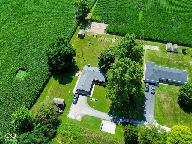 $259,000 | 1598 South Thompson Road, Shelbyville, IN 46176