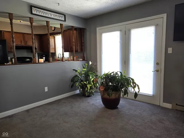 $259,000 | 1598 South Thompson Road, Shelbyville, IN 46176