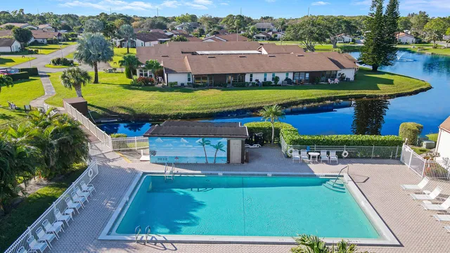 $1,850 | 6531 Southeast Federal Highway, Unit J104, Stuart, FL 34997