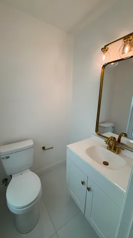 $1,850 | 6531 Southeast Federal Highway, Unit J104, Stuart, FL 34997