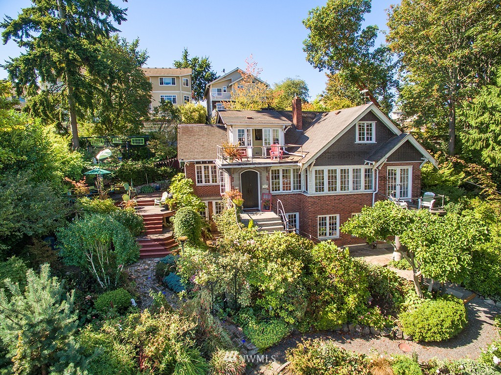 953 West Emerson Street Seattle, WA 98119 - Photo 1 of 20 Gallery Image 1