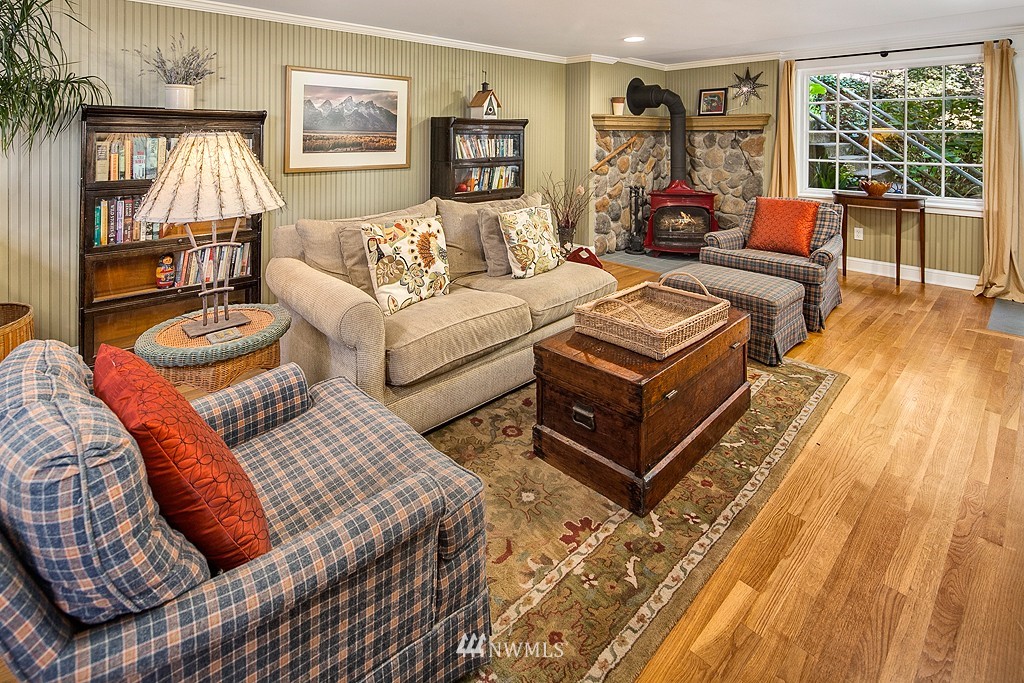 953 West Emerson Street Seattle, WA 98119 - Photo 2 of 20 Gallery Image 2