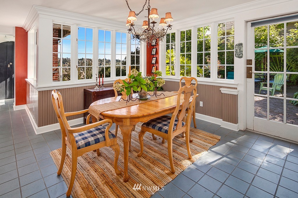 953 West Emerson Street Seattle, WA 98119 - Photo 3 of 20 Gallery Image 3