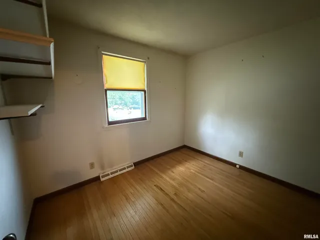 $137,000 | 405 South Summit Drive, Washington, IL 61571