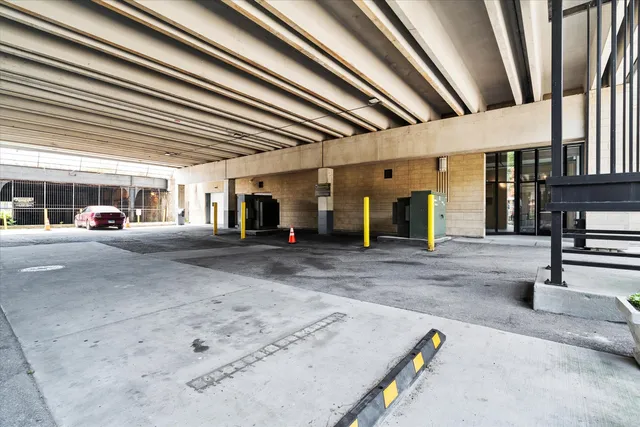 a view of parking area