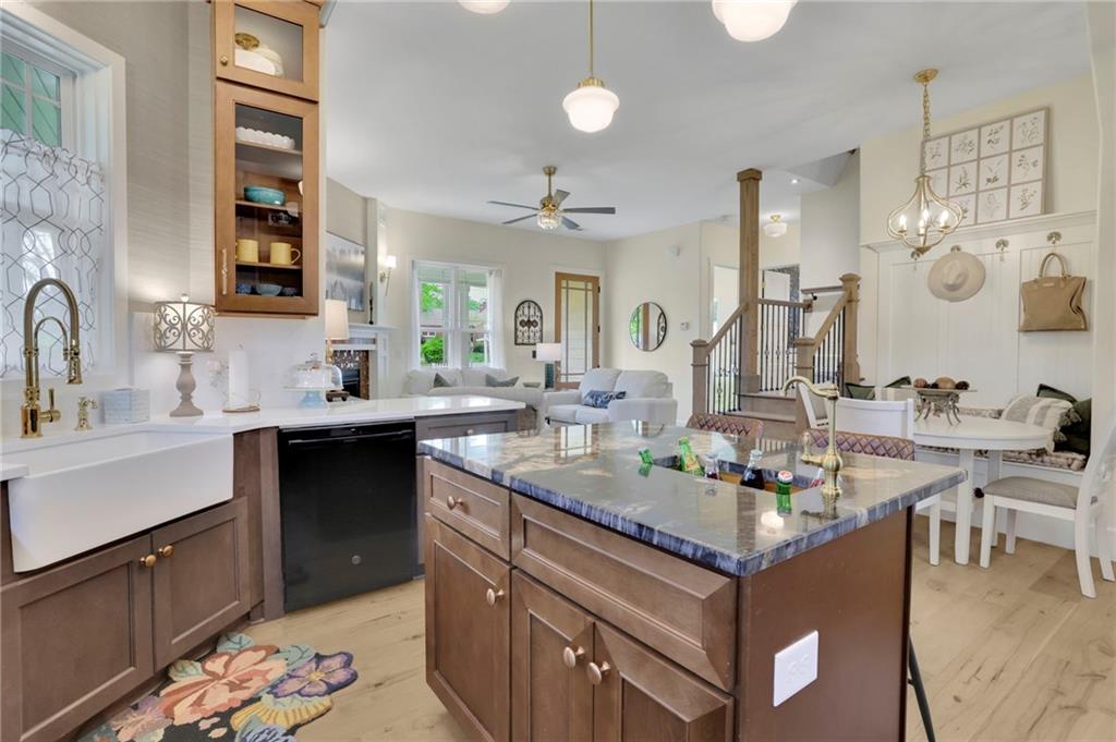5995 Spring Street Austell, GA 30168 - Photo 6 of 39