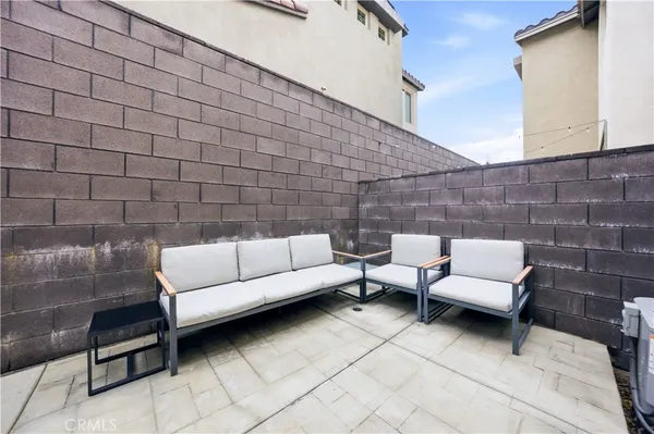 $599,950 | 16010 Sunny Court, Fontana, CA 92336