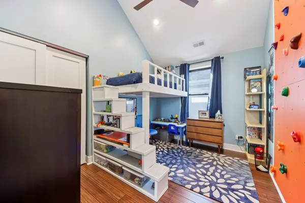 $12,375 | 1717 North Hudson Avenue, Chicago, IL 60614