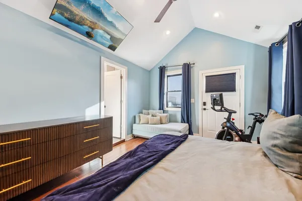 $12,375 | 1717 North Hudson Avenue, Chicago, IL 60614