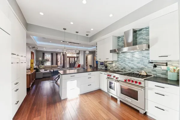 $12,375 | 1717 North Hudson Avenue, Chicago, IL 60614