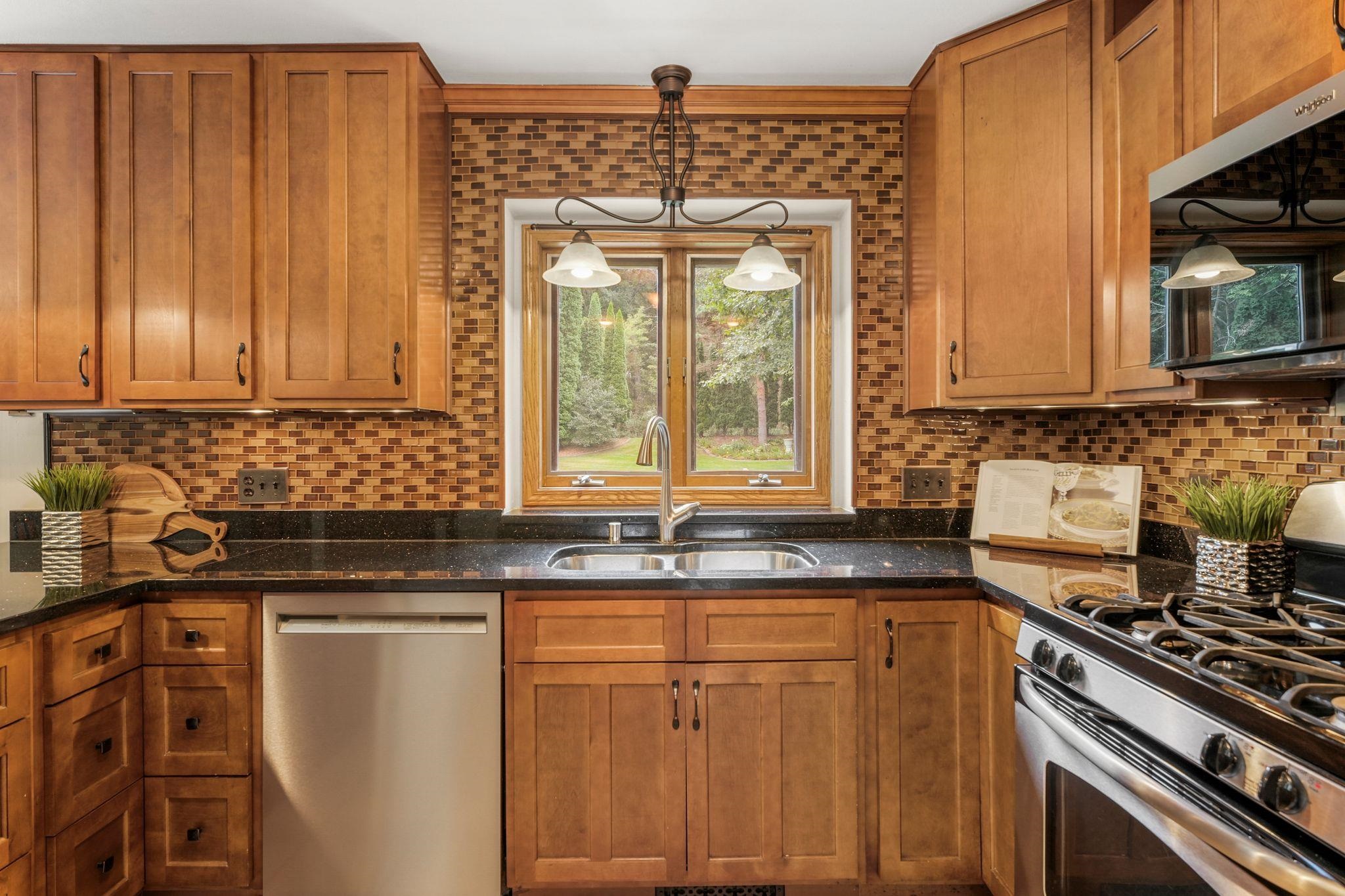 7313 Longmeadow Road Madison, WI 53717 - Photo 10 of 44 Gallery Image 10