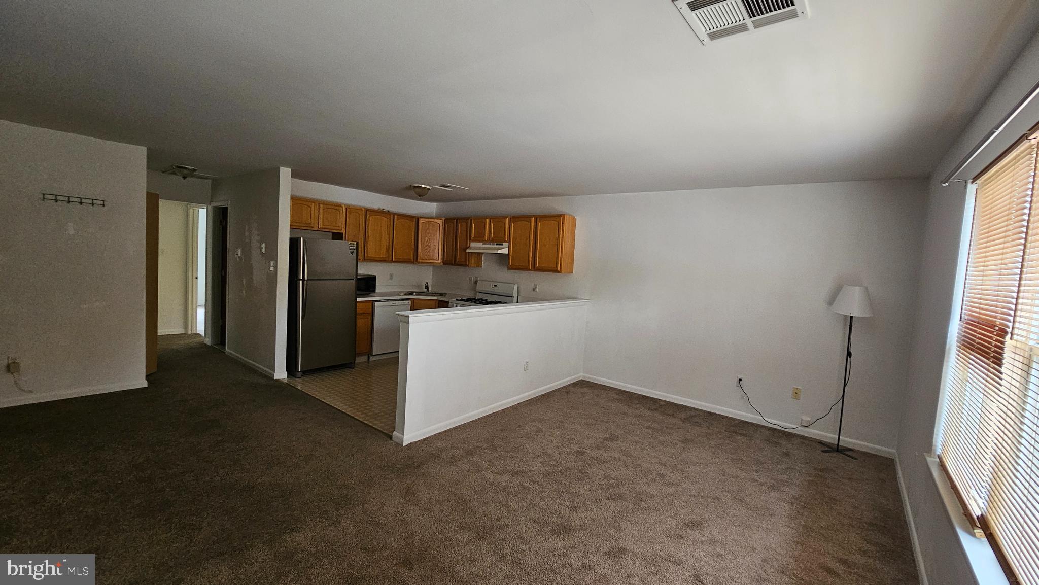 9428 Woodbridge Road, Unit 2 Philadelphia, PA 19114 - Photo 5 of 24