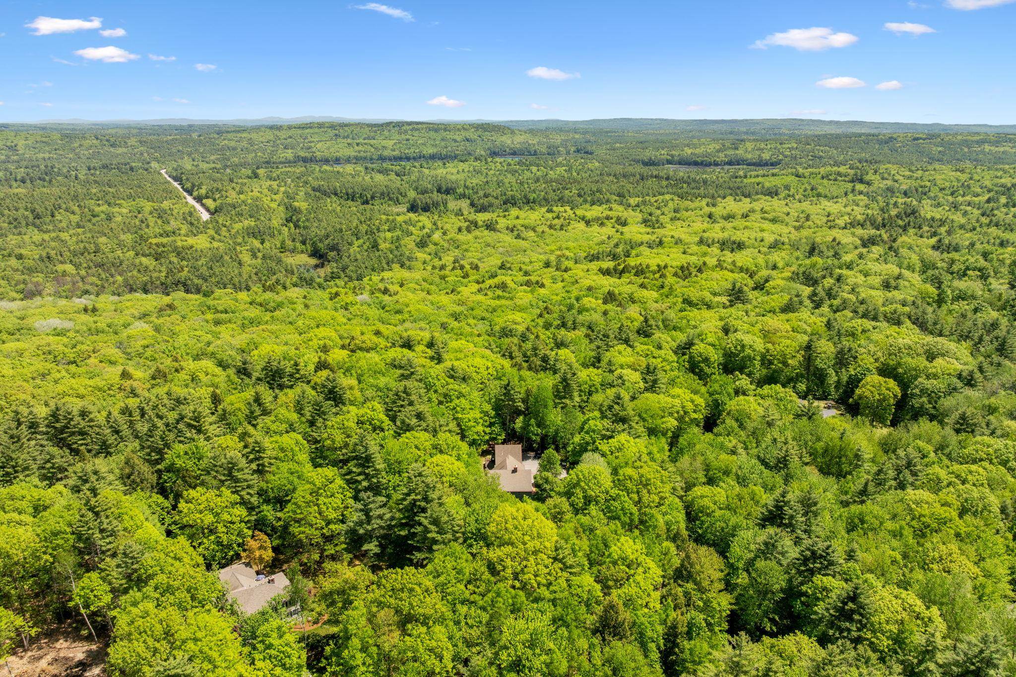 301 Galloping Hill Road Hopkinton, NH 03229 - Photo 11 of 58