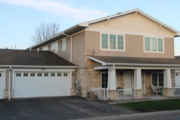 $265,000 | 942 Crossing Way, Delano, MN 55328