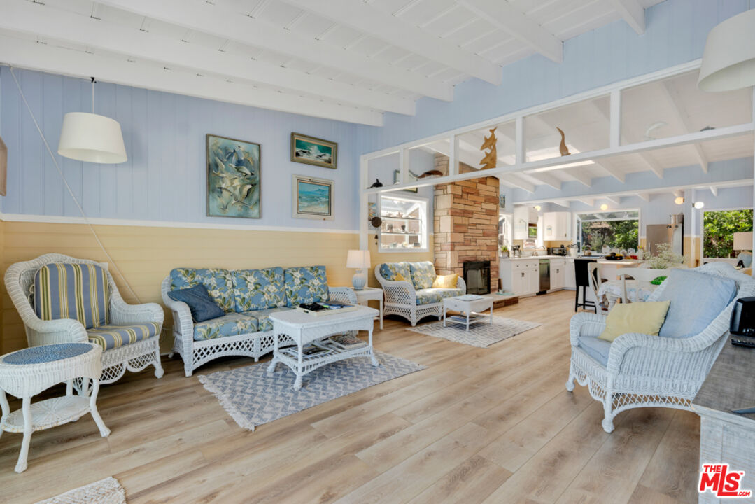 24528 Malibu Road Malibu, CA 90265 - Photo 13 of 68