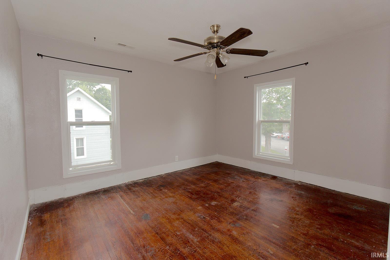 447 Hannah Street Huntington, IN 46750 - Photo 33 of 46