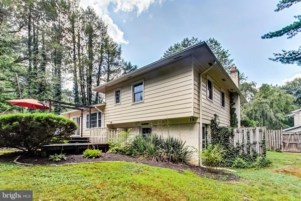 $3,500 | 806 Hope Court, Gaithersburg, MD 20878