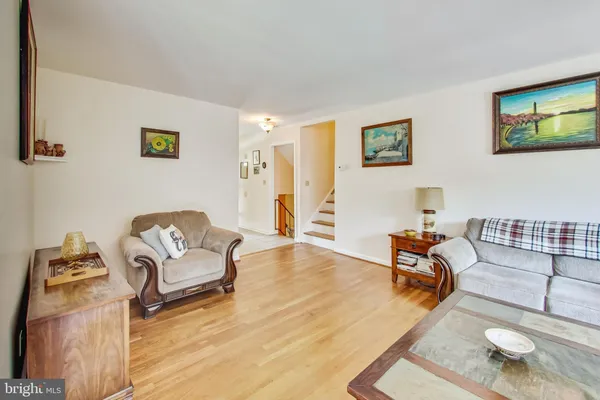 $3,500 | 806 Hope Court, Gaithersburg, MD 20878