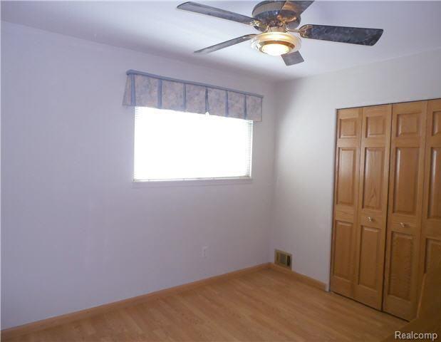 21054 Beech Daly Road Flat Rock, MI 48134 - Photo 15 of 15 br3.jpg